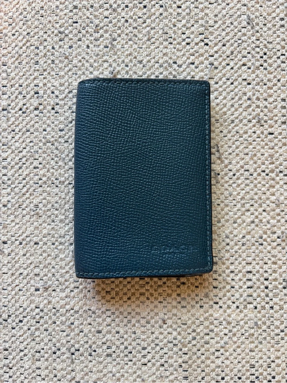 coach men’s card holder wallet in blue grained leather
